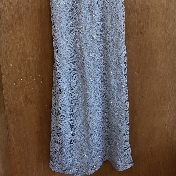 B. Darlin silver sequined v cut front, low cut back, prom/gown. Size 3/4 - Picture 10 of 16